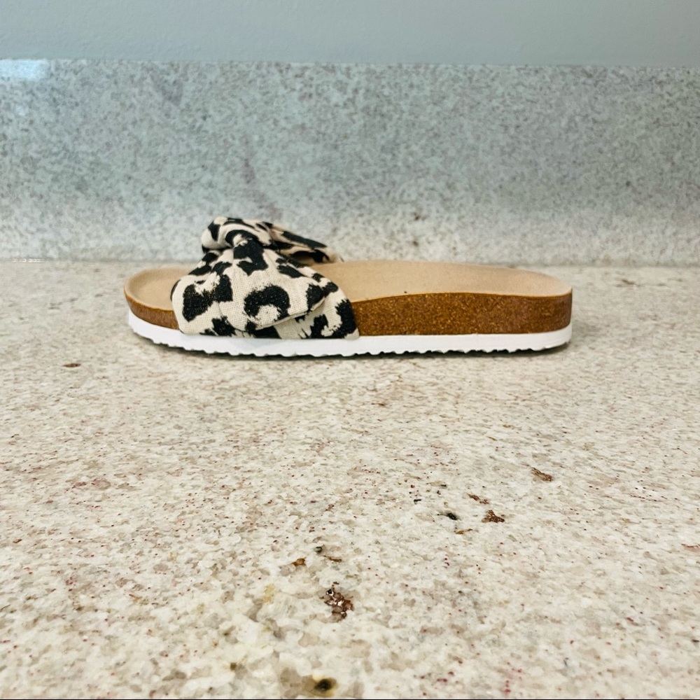 NEW Sandals